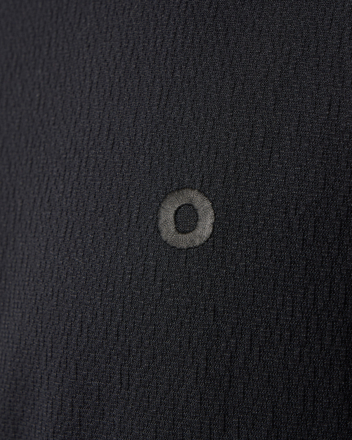 NAG SIGNATURE MOCK NECK TEE