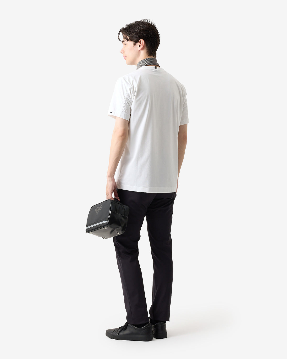 NAG ESSENTIAL TEE