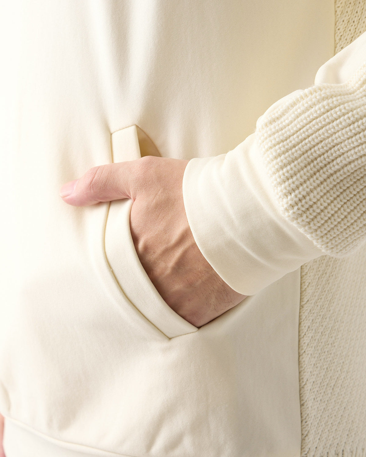 NAG HYBRID KNIT HALF ZIP