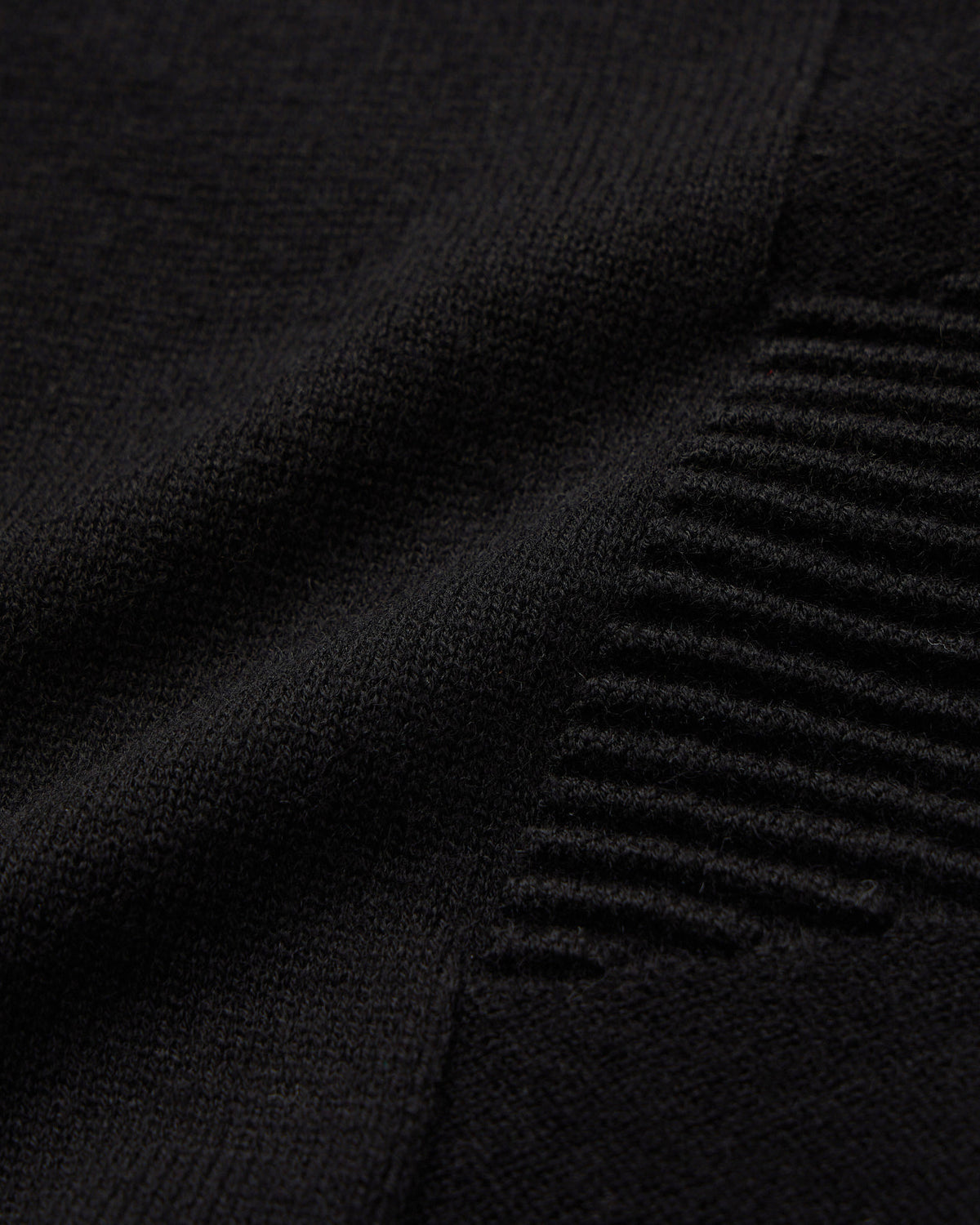 NAG DIAMOND KNIT CREW