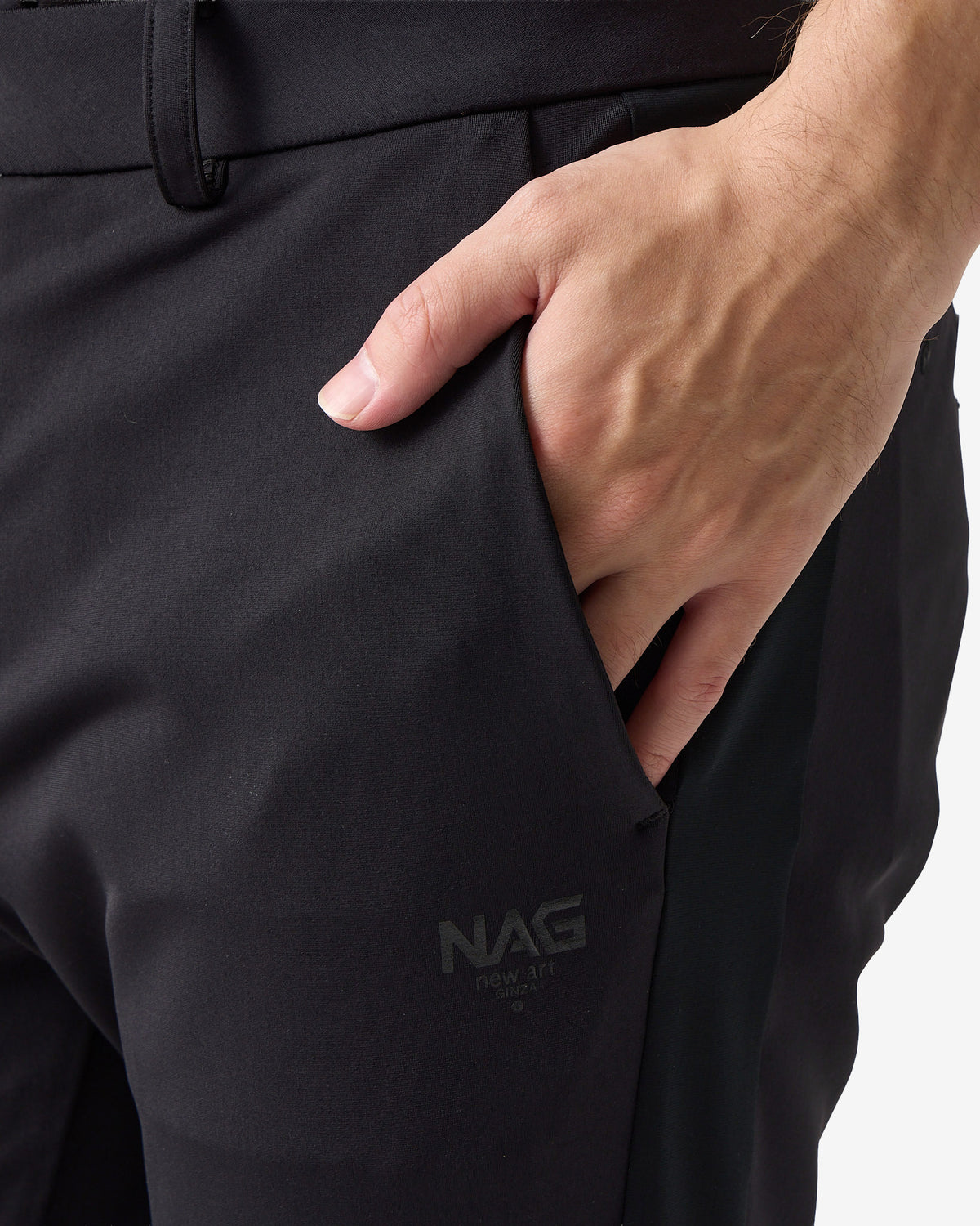 NAG SIGNATURE TAPERED PANTS