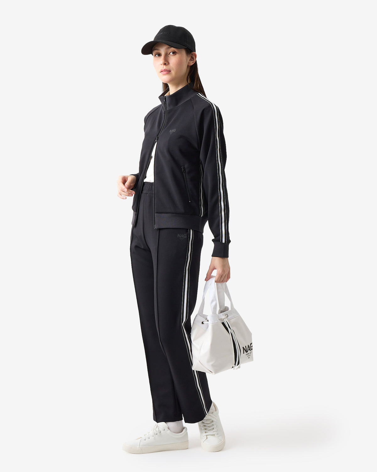 PERFORMANCE TRACK PANTS