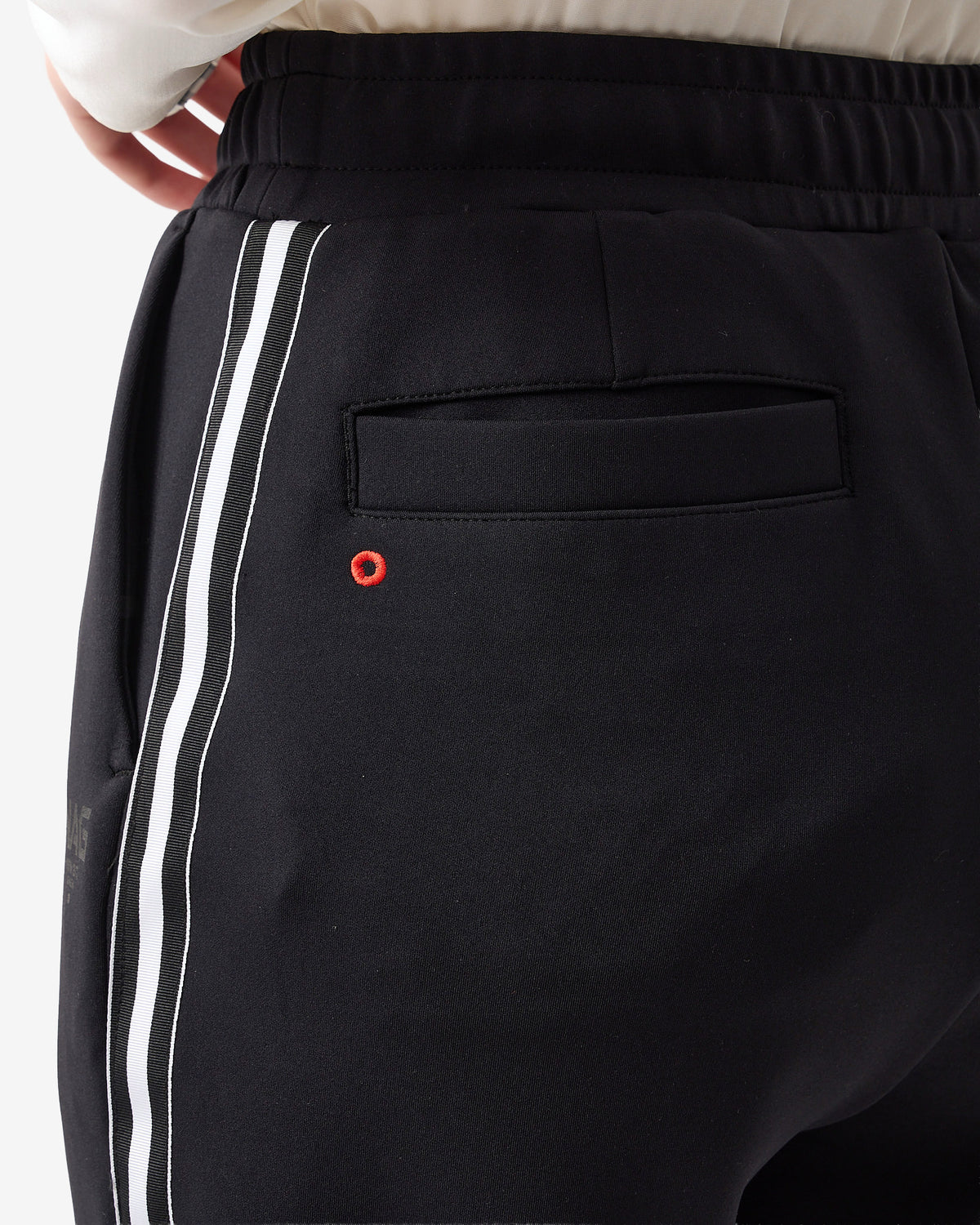 PERFORMANCE TRACK PANTS