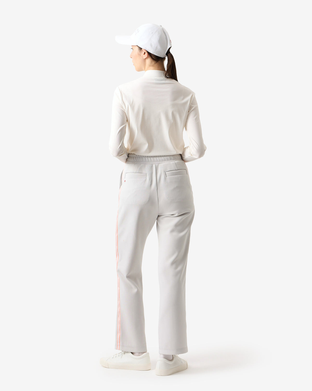 PERFORMANCE TRACK PANTS
