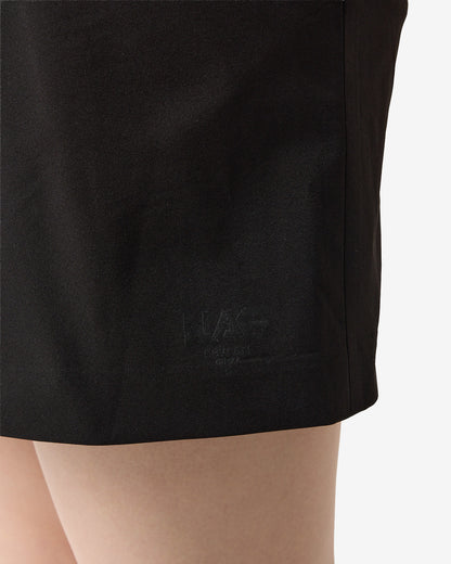 PERFORMANCE PLEATED SKIRT