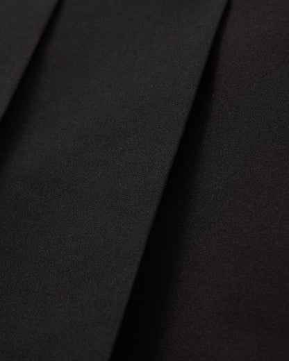 PERFORMANCE PLEATED SKIRT