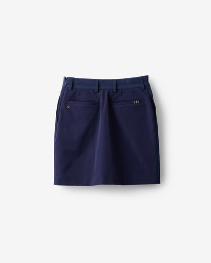 PERFORMANCE PLEATED SKIRT
